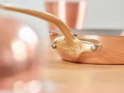 Poêle Rond Cuivre Inox Ø 26 Cm 4 Cm M'200 B Mauviel -Ustensiles De Cuisine Boutique MAUVIEL 2023 M150B 6725 POELEOVALE CAMILLEMELET AMBIANCE SHOOTINGCHANDELEUR HD a0cc