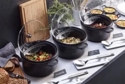 Couvercle Rond Transparent Verre Trempé Ø 23,2 Cm 6 Cm Staub 11 Couvercle Rond Transparent Verre Trempé Ø 23,2 Cm 6 Cm Staub -Ustensiles De Cuisine Boutique STAUB 16808 rgb 300dpi web image e01d